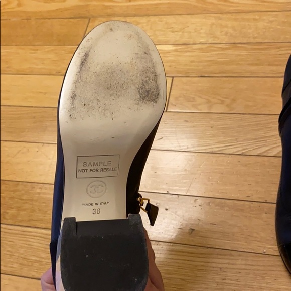Chanel size 8 booties - Picture 3 of 4